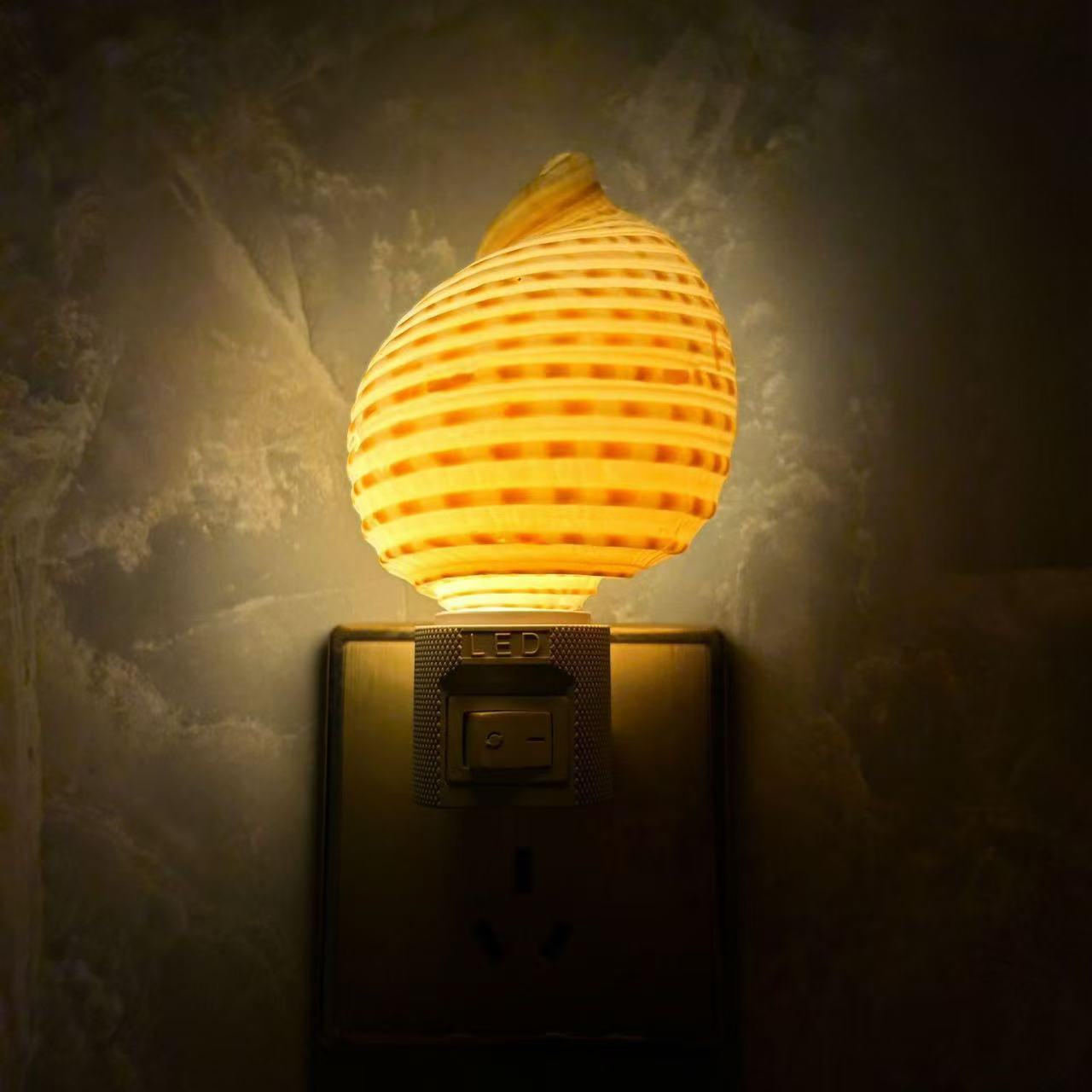 Handmade Mini Sea Urchin Plug-in Lamp